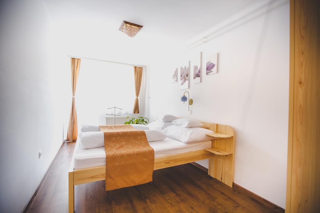 Jerry Apartman Bük Exterior foto