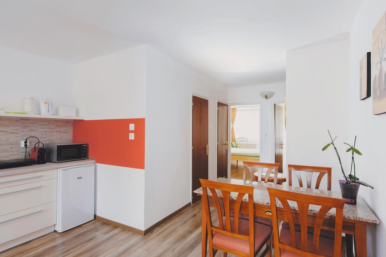 Jerry Apartman Bük Exterior foto