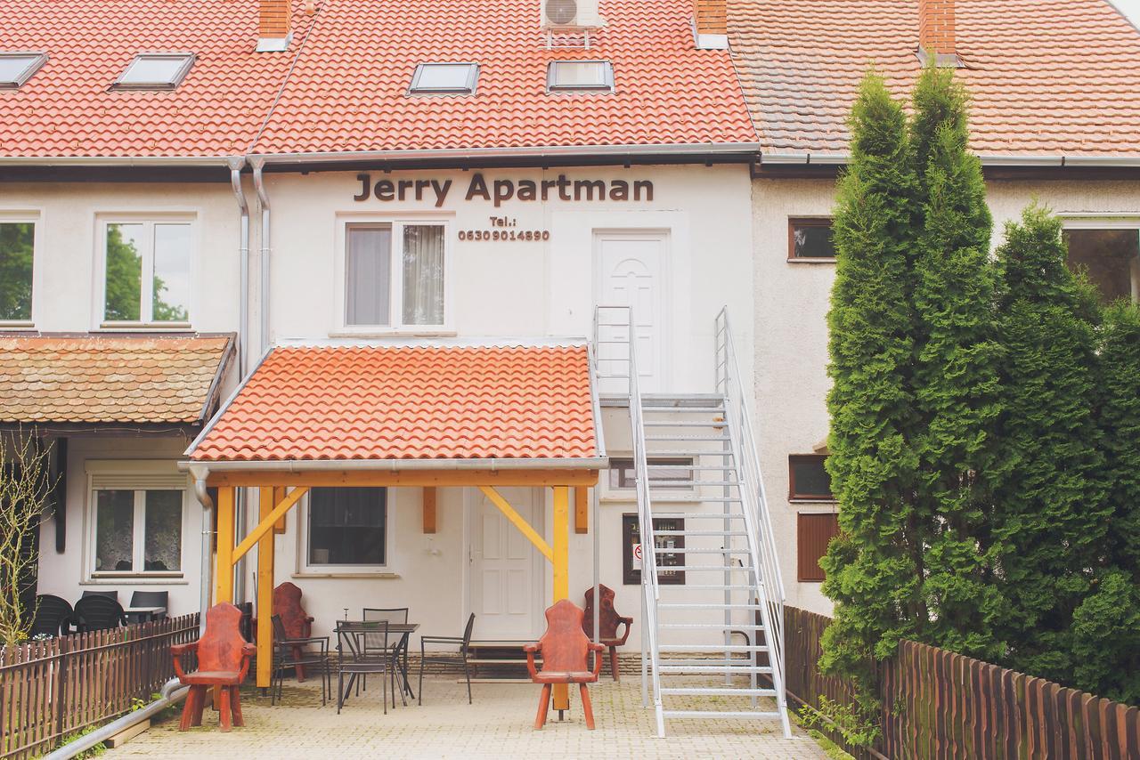 Jerry Apartman Bük Exterior foto